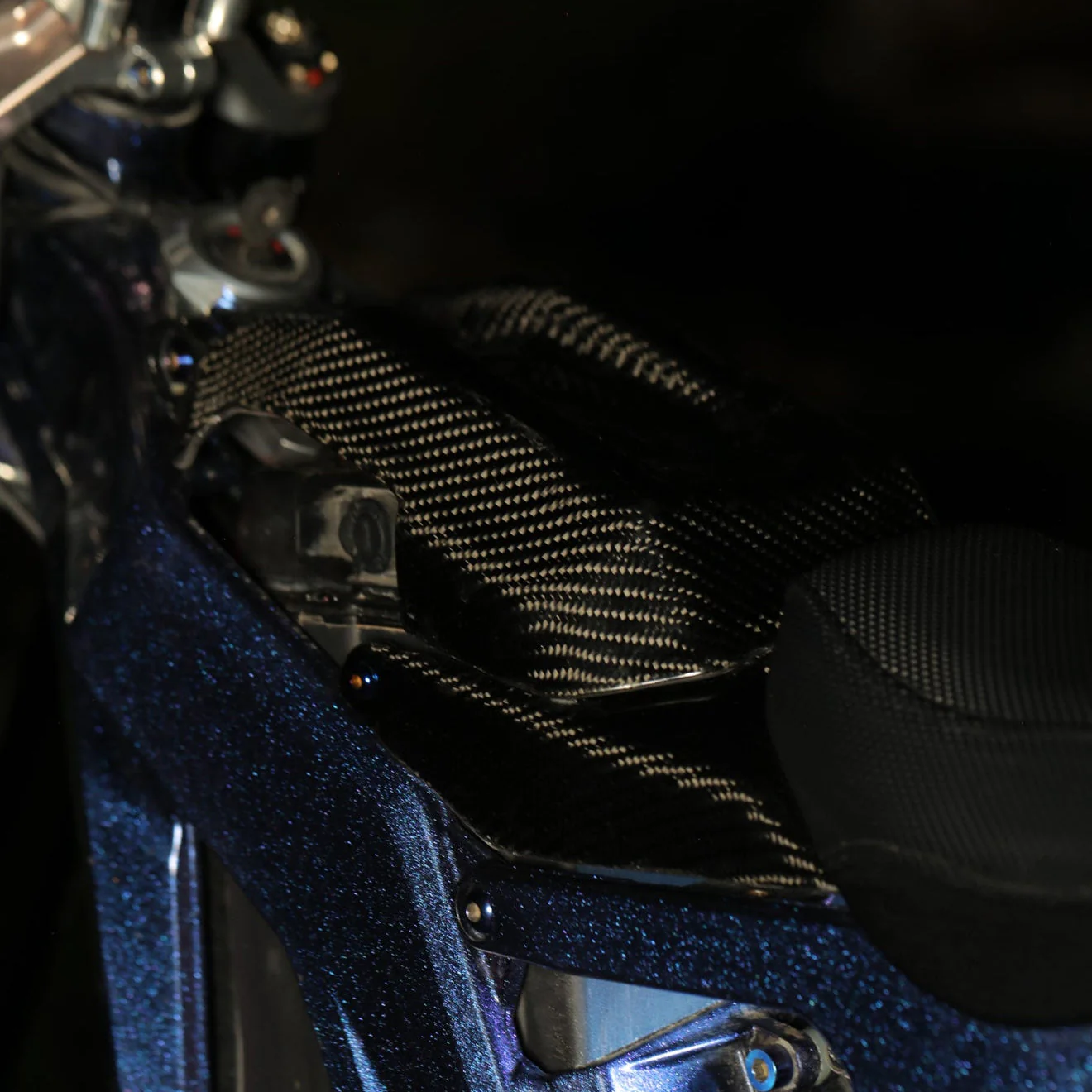 Eride Pro Carbon Fiber Battery Lid Lock (Pre-Order) - Image 5